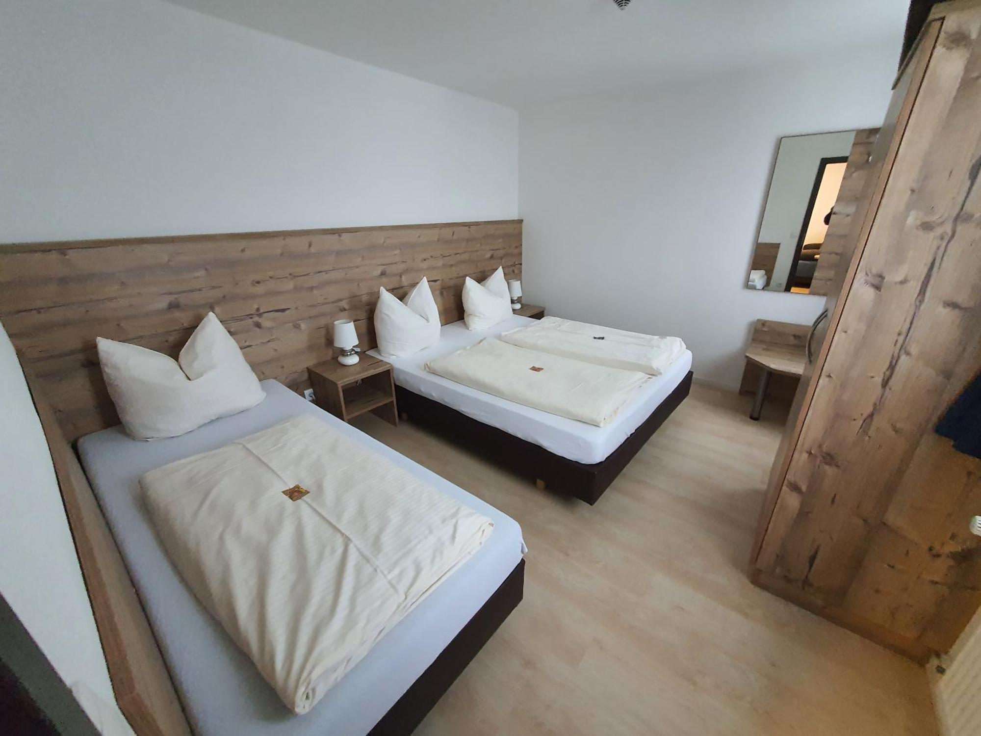 Fraenkischer Hof --- Hotel In Pegnitz --- Schlabecks Fraenkischer Hof ภายนอก รูปภาพ
