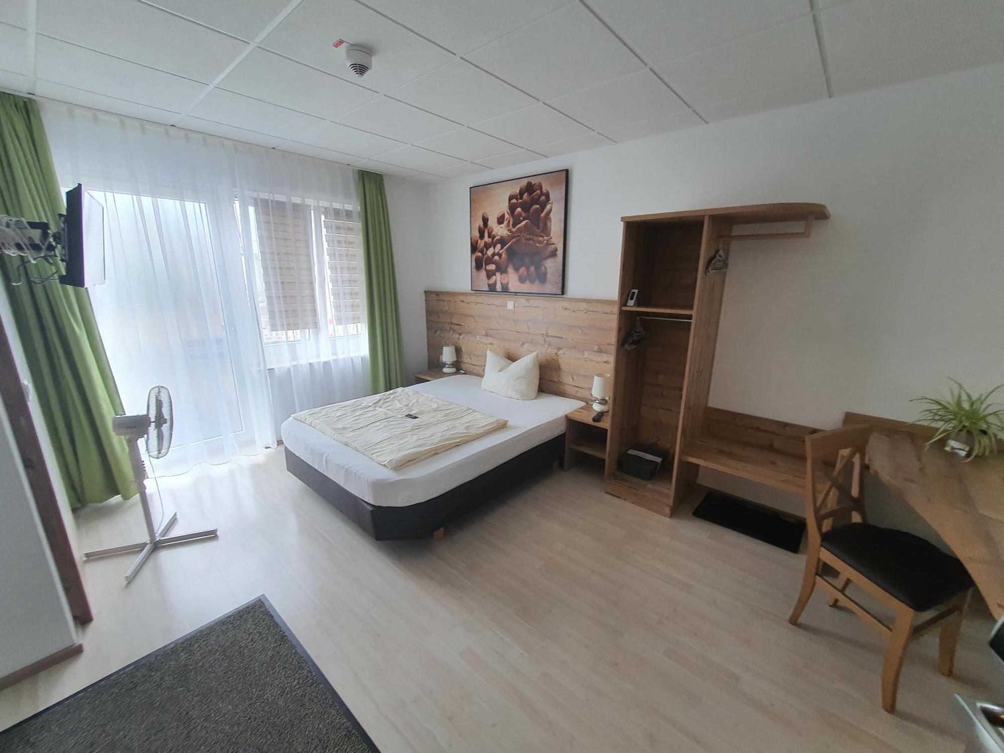 Fraenkischer Hof --- Hotel In Pegnitz --- Schlabecks Fraenkischer Hof ภายนอก รูปภาพ